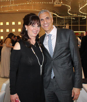 Dorothy Poppe of the CSF and Dr. Mark Souweidane at Casino Night 2015