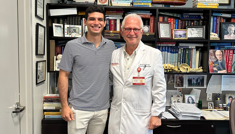 WCM Research Technician Christopher Padilla with Dr. Philip Stieg