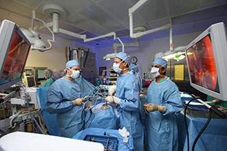 Dr. Theodore H. Schwartz minimally invasive surgery