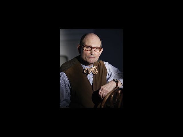 Dr. Michael Apuzzo