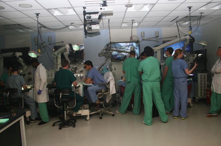 Teaching microsurgical techniques in the Surgical Innovations Lab